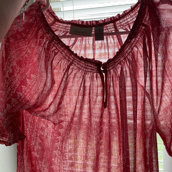 Semi sheer peasant style Chico’s top size 1 - Picture 3 of 3